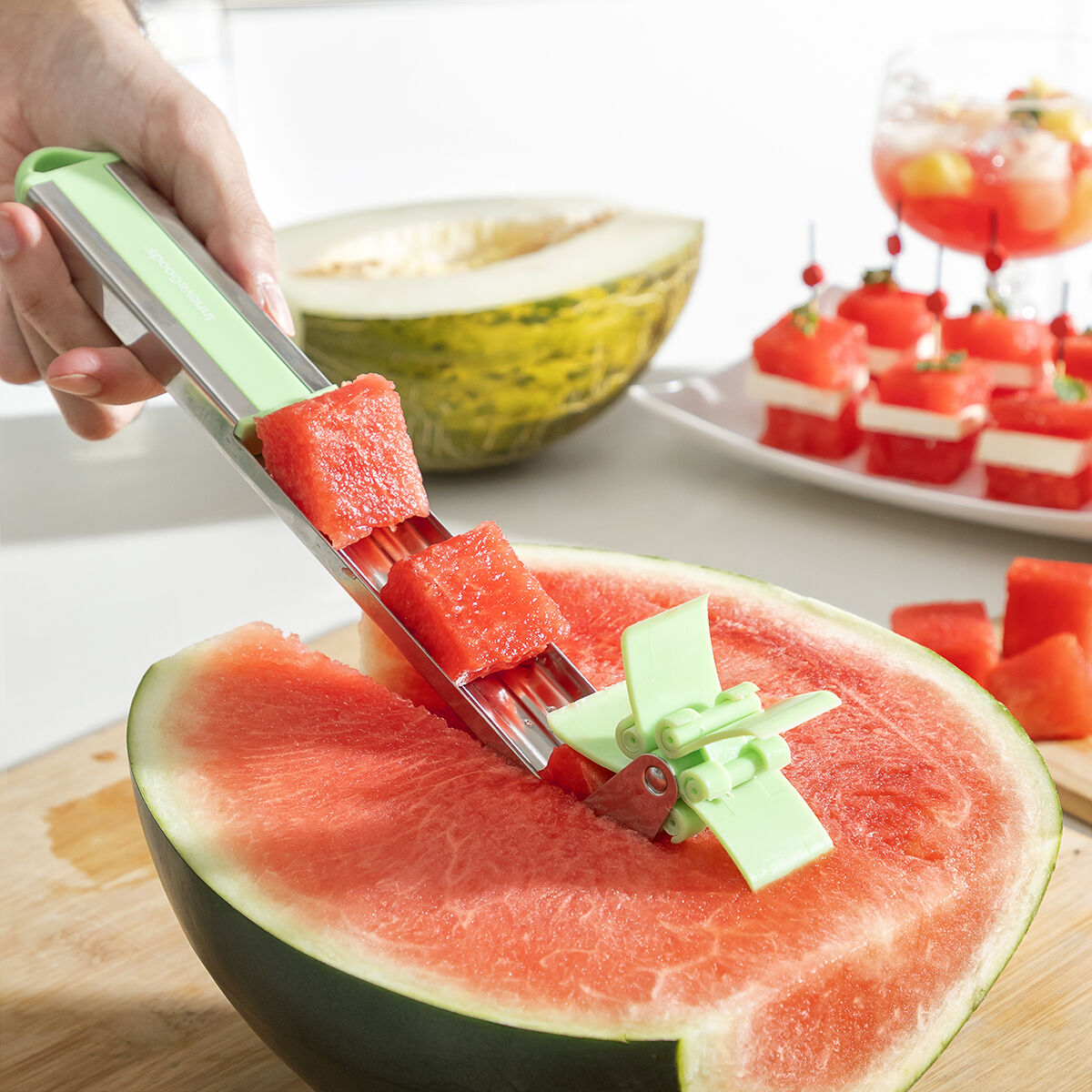 nnovaGoods Wassermelonen Würfelschneider Cutmil – Melonen Cutter-0