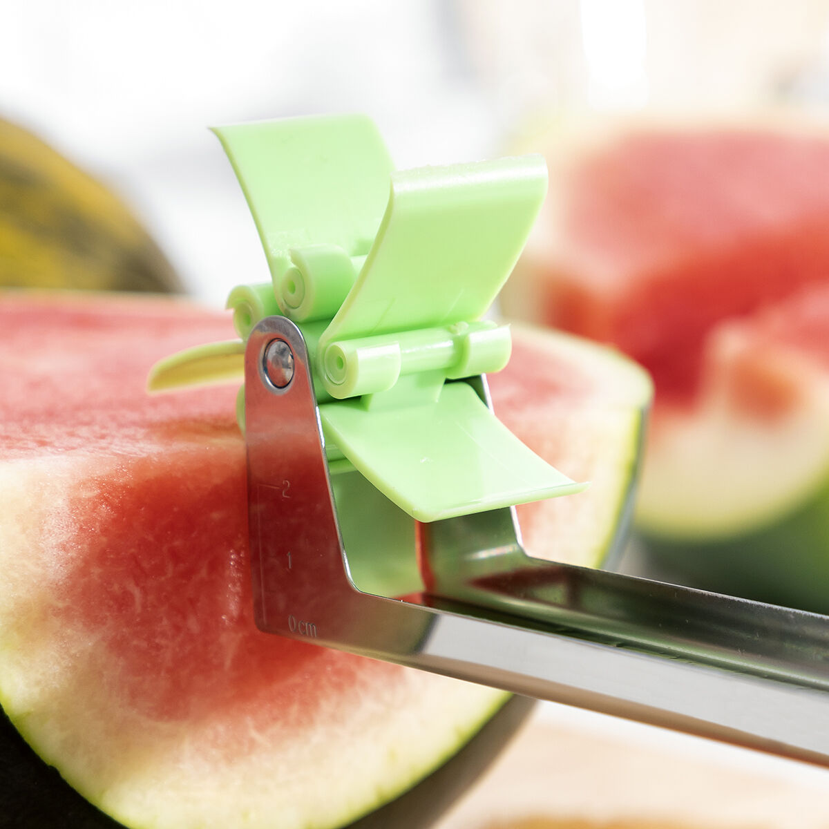 nnovaGoods Wassermelonen Würfelschneider Cutmil – Melonen Cutter-9