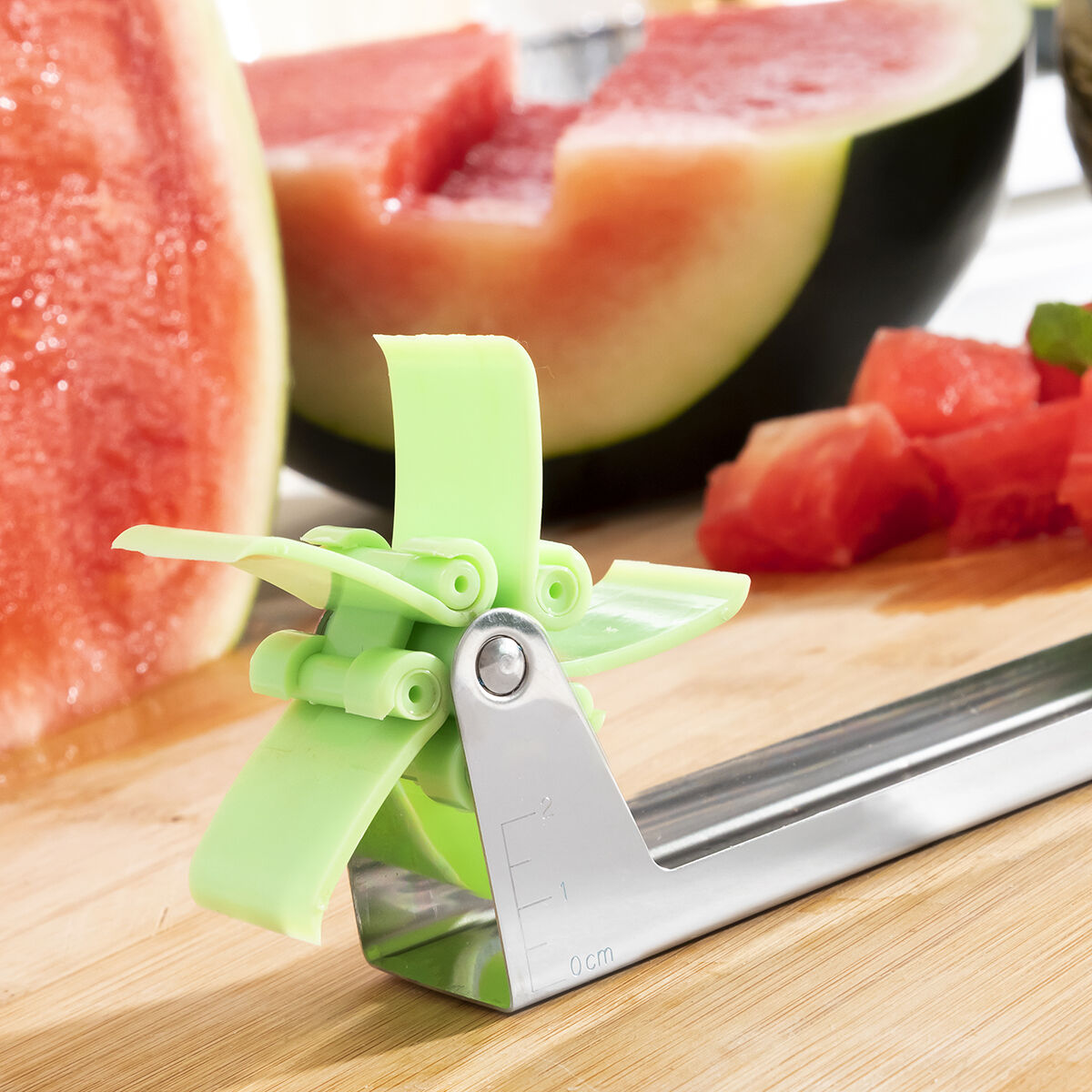nnovaGoods Wassermelonen Würfelschneider Cutmil – Melonen Cutter-6